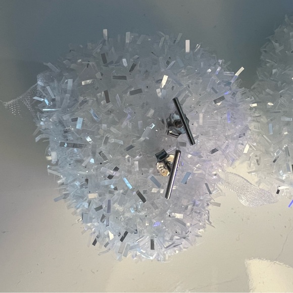 Tocara Bar earrings - Picture 2 of 3